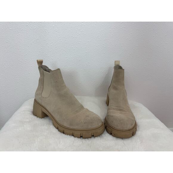 Steve Madden Howler Suede Chelsea Boots Beige Tan Size 9M - Picture 1 of 8